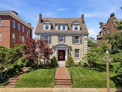 /international/us/4917-pershing-place-st-louis-mn-110108552217/