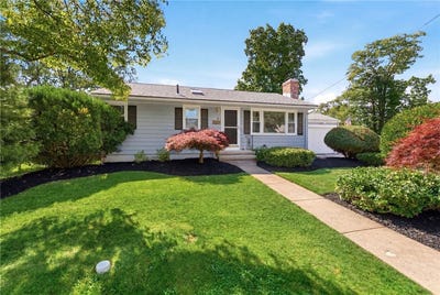 /international/us/81-mount-view-drive-cranston-ri-110108531368/