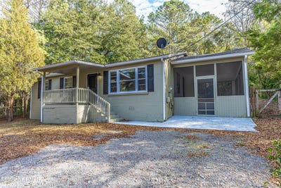 /international/us/885-s-stephens-street-southern-pines-nc-110107991261/