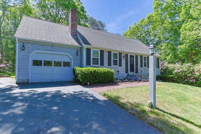 /international/us/114-king-arthur-drive-osterville-ma-110108687148/