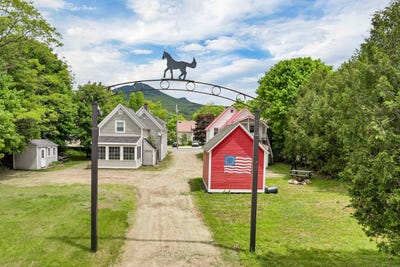 /international/us/11-church-street-lincoln-nh-110099986673/