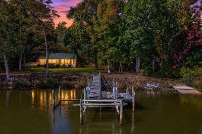 /international/us/684-buckner-creek-rd-montross-va-110120068913/