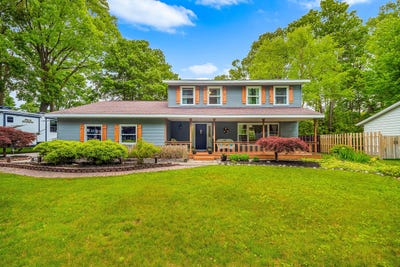 /international/us/4744-sandy-lane-whitehall-mi-110099960301/