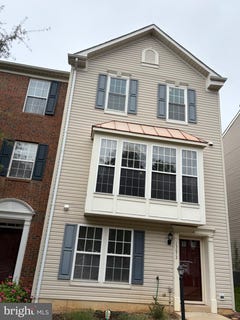 /international/us/13672-saint-johns-wood-place-herndon-va-110120517539/