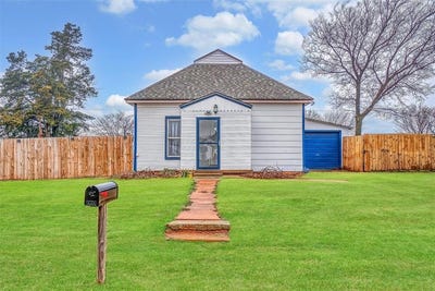 /international/us/622-n-10th-street-thomas-ok-110089721591/