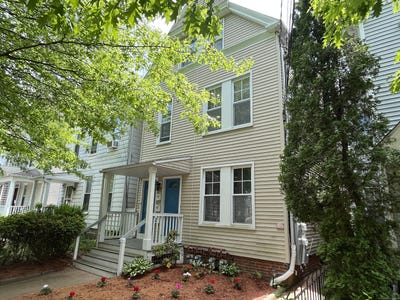 /international/us/86-edwards-street-new-haven-ct-110107732329/