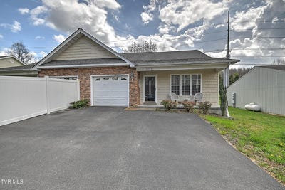 /international/us/243-sapling-grove-court-bristol-va-110106960593/