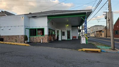 /international/us/11-pennsylvania-avenue-pen-argyl-boro-pa-110119490618/
