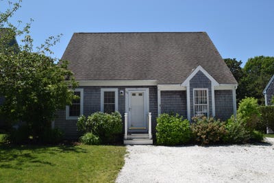 /international/us/121-camp-street-west-yarmouth-ma-110108857380/