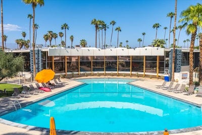 /international/us/1111-e-palm-canyon-drive-palm-springs-ca-110105639907/