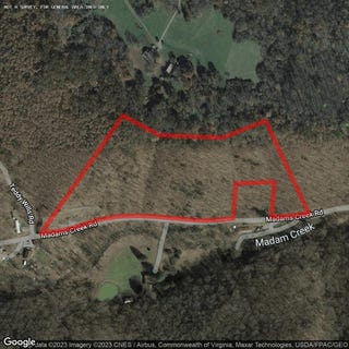 /international/us/800-madams-creek-rd-hinton-wv-110086813816/