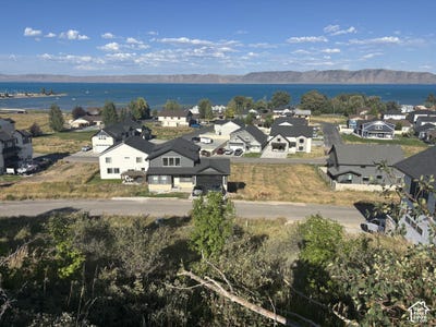 /international/us/673-n-lochwood-vw-garden-city-ut-110110378652/