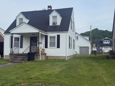 /international/us/613-washington-avenue-paintsville-ky-110107818477/