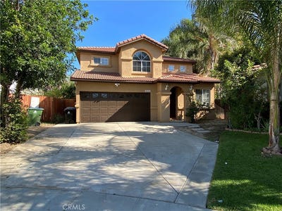 /international/us/8210-quakertown-avenue-winnetka-ca-110108851084/