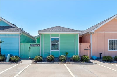 /international/us/2212-state-highway-361-port-aransas-tx-110106737013/