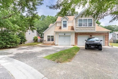 /international/us/114-alice-court-yorktown-va-110101008486/