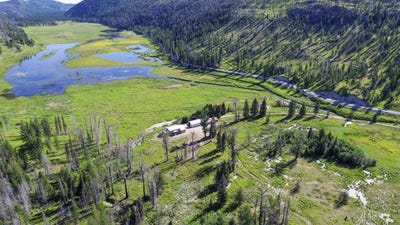 /international/us/333-bonaparte-lake-rd-tonasket-wa-110107394744/