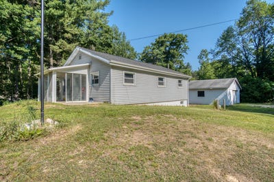 /international/us/17837-55th-avenue-barryton-mi-110100754227/