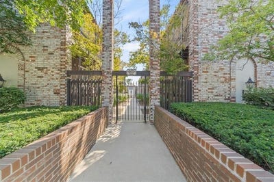 /international/us/5015-walnut-street-kansas-city-mo-110105796431/