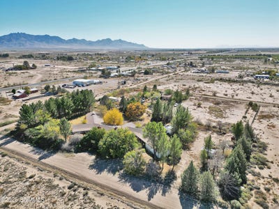 /international/us/110-sw-creosote-road-deming-nm-110103545401/