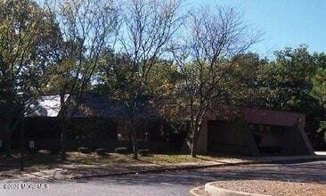 /international/us/870-river-avenue-lakewood-nj-110105362430/