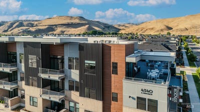 /international/us/4340-e-haystack-st-boise-id-110099506027/
