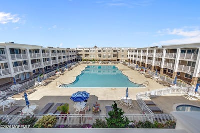 /international/us/438-new-jersey-35-mantoloking-nj-110120092656/