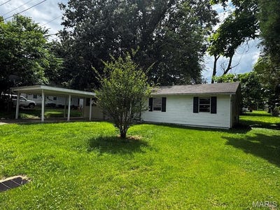 /international/us/1705-minola-street-poplar-bluff-mo-110108331982/
