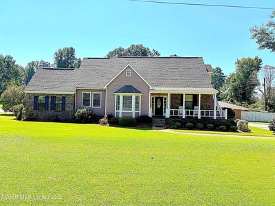 /international/us/110-shady-oaks-circle-carthage-ms-110119315230/