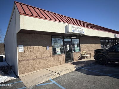 /international/us/222-dix-avenue-glens-falls-ny-110106024904/