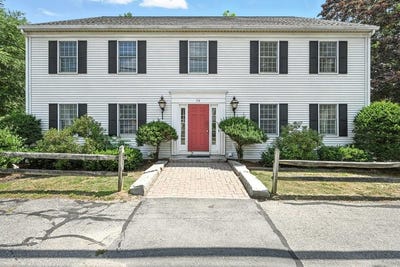 /international/us/74-2nd-street-hallowell-me-110107458111/