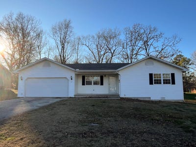 /international/us/414-regina-avenue-thayer-mo-110105217256/