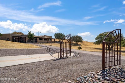 /international/us/13600-e-singing-hills-trail-sonoita-az-110098453369/