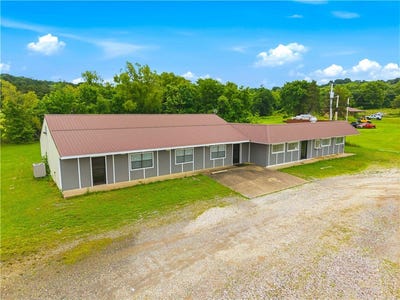 /international/us/20674-s-highway-59-evansville-ar-110108436805/