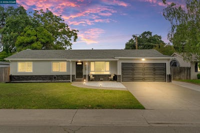 /international/us/2053-portola-ave-stockton-ca-110107657368/