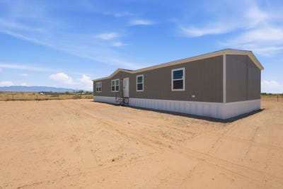 /international/us/34-hinson-road-belen-nm-110109211251/