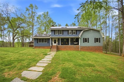 /international/us/646-flat-shoals-road-walhalla-sc-110107212478/