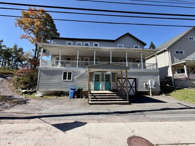 /international/us/155-main-street-forest-city-pa-110120582596/