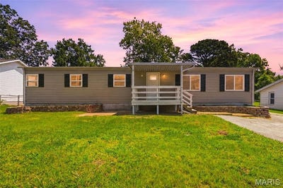 /international/us/156-hogan-avenue-pacific-mo-110108382528/