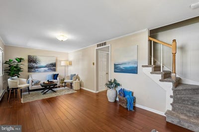 /international/us/204-shenandoah-street-se-leesburg-va-110119768241/