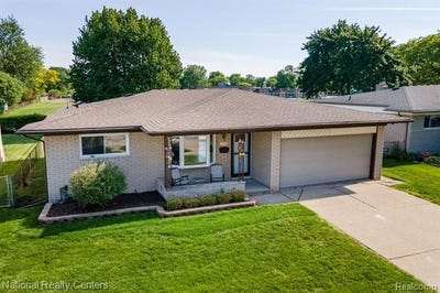 /international/us/1760-westwood-drive-madison-heights-mi-110108293443/