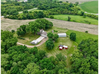 /international/us/11584-county-highway-7-revere-mn-110104909466/
