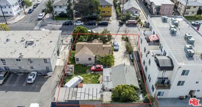 /international/us/12009-hart-st-north-hollywood-ca-110106447032/