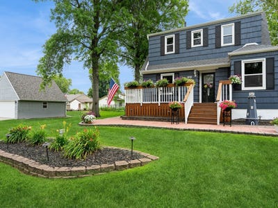 /international/us/1030-w-9th-street-s-newton-ia-110101150071/