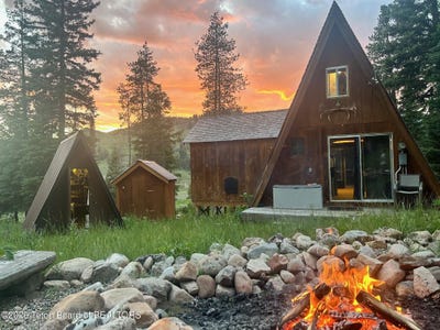 /international/us/7-jack-pine-road-jackson-wy-110108363085/