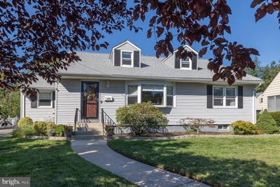 /international/us/606-grove-street-haddonfield-nj-110110213075/