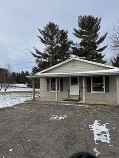 /international/us/10602-leann-boulevard-jerome-mi-110105953822/