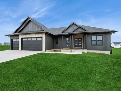 /international/us/5497-silver-ridge-road-marion-ia-110099071949/