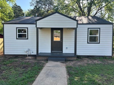/international/us/304-s-rogers-street-palestine-tx-110098984365/