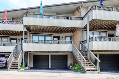 /international/us/88-pacific-boulevard-long-beach-ny-110109751555/